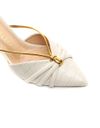 Mule-Creme-feminino-salto-médio-vazado-Cecconello2271001-1-h