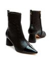 bota-couro-preto-cano-curto-cecconello-2407001-1-e