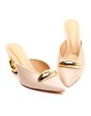 mule-couro-off-white-salto-medio-vazado-cecconello-2494001-2-e