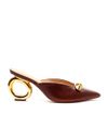 Mule-couro-marrom-salto-medio-vazado-cecconello-2494001-5-a
