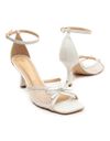 sandalia-branca-salto-medio-cecconello-2480001-1-2480001-1-d