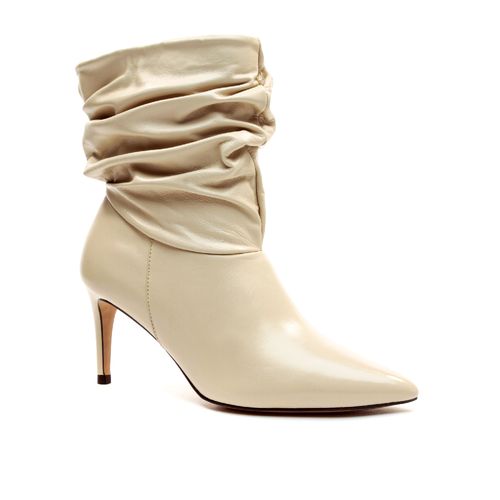 Bota Couro Off White Cano Curto Slouchy Cecconello 1869007-29