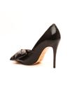 Scarpin-couro-preto-salto-alto-cecconello-2396004-3-c