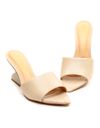 tamanco-couro-off-white-salto-medio-cecconello-2555001-5-2555001-5-f