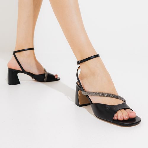 Sandália Couro Preto Salto Bloco Médio Cecconello 2564001-3