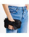 bolsa-elis-couro-preto-cecconello-c2940-1-c2940-1-b.jpg