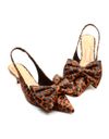 slingback-couro-onca-salto-baixo-cecconello-2389002-9-2389002-9-f.jpg
