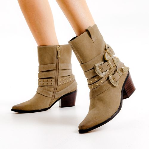 Bota Couro Marrom Cano Curto Cecconello 2619007-1