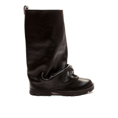 Bota Couro Preto Cano Médio Cecconello 2622002-1