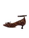 scarpin-couro-onca-salto-baixo-cecconello-2615011-4-2615011-4-d.jpg