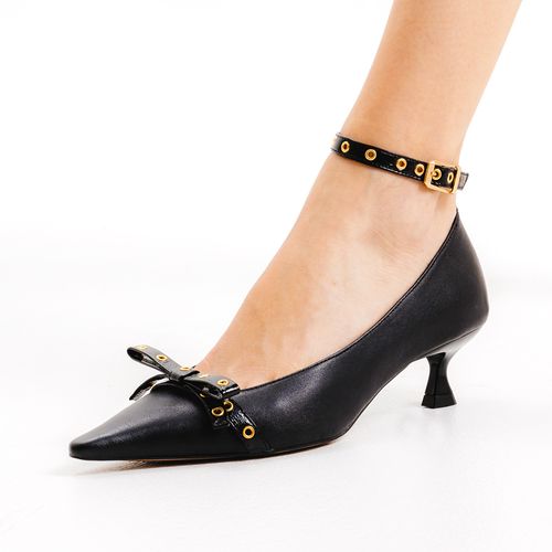 Scarpin Couro Preto Salto Baixo Cecconello 2615011-2
