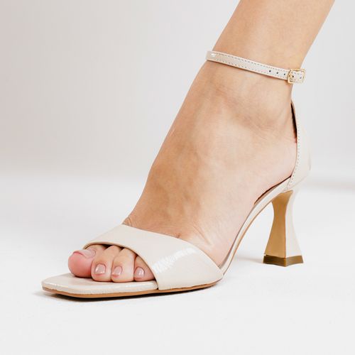 Sandália Couro Off White Salto Médio Cecconello 2694002-2