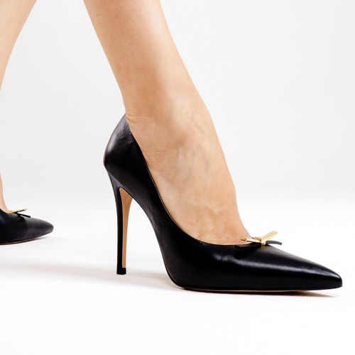 Scarpin Couro Preto Salto Alto Cecconello 2624010-3