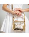 bolsa-aurora-couro-ouro-light-cecconello-c2952-1-c2952-1-c.jpg